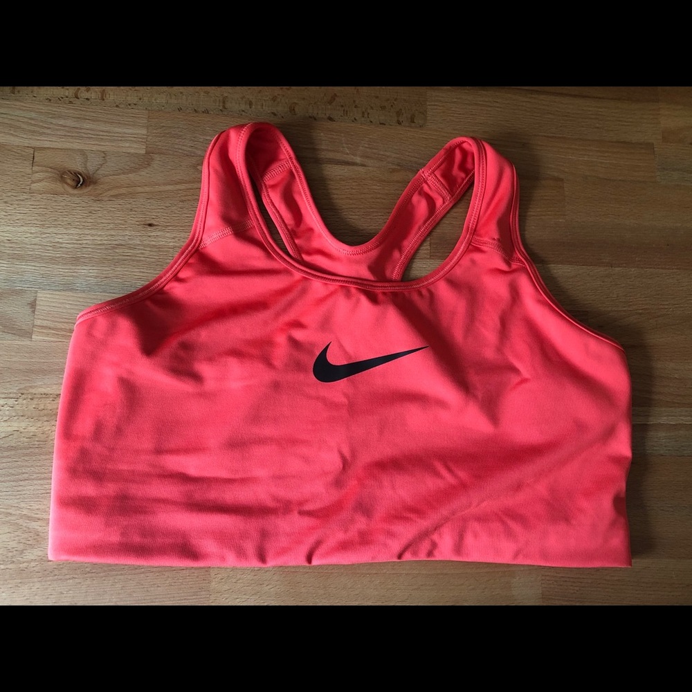 Nike sports bra (1x)